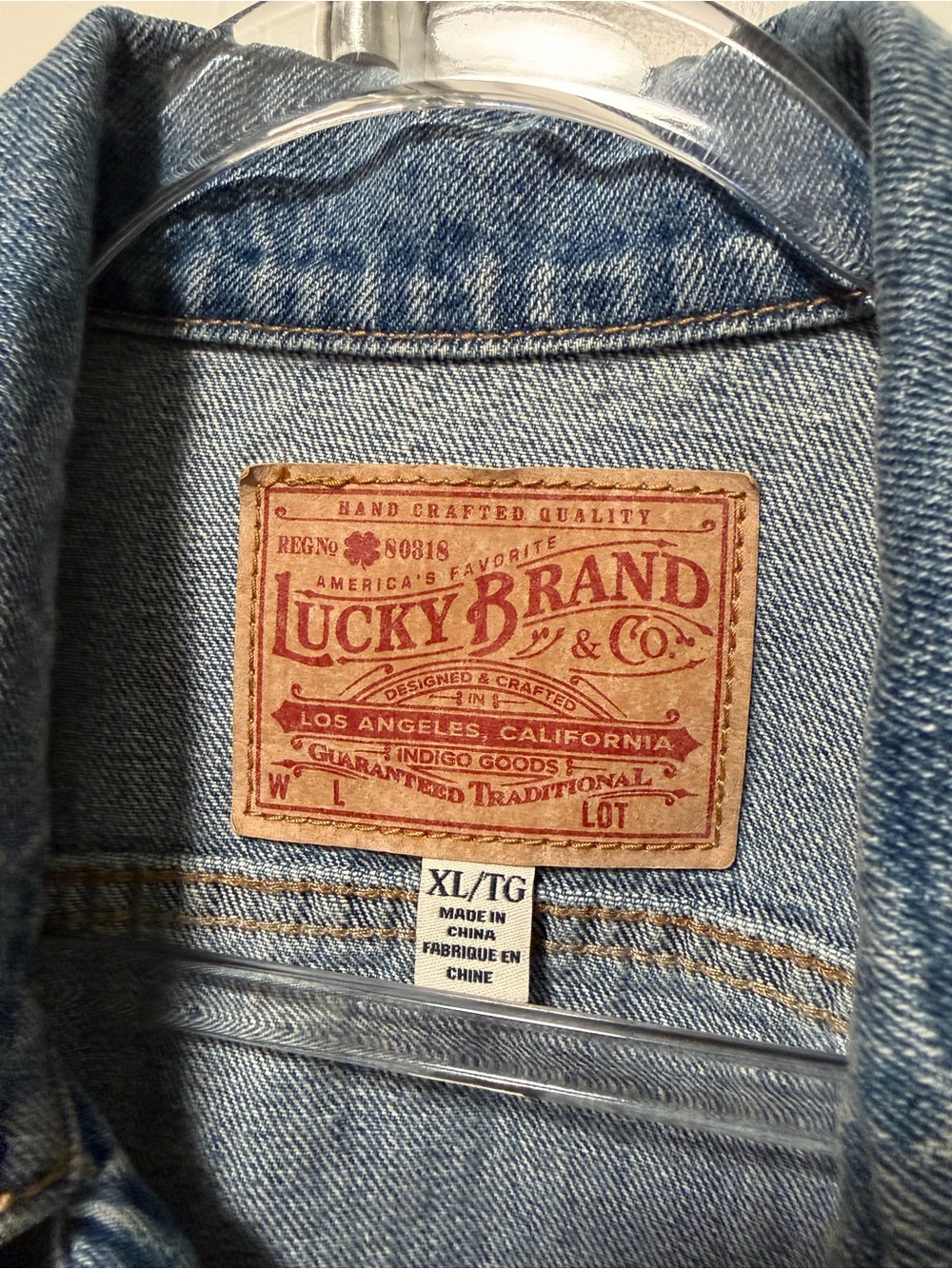 Lucky Brand Classic Denim Trucker Jacket Medium Wash XL - Picture 2 of 5